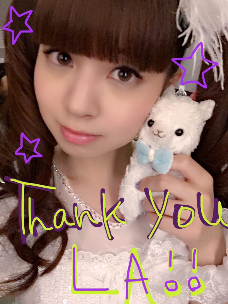2016/7/2(米) ANISONG WORLD 祭 終了後のるなる。エイルさんとルノグラフィティさんのメリッサを歌ったようです。少し目が潤んでいるようにも見えますが，元気そうです。