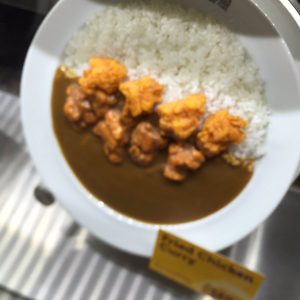 2016/6/19 外で待たされているようで,メニューの写真を撮っています。